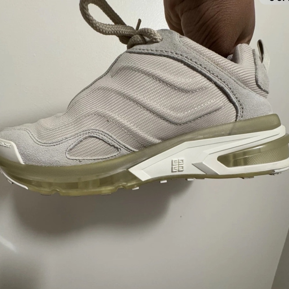 Givenchy GIV 1 Light Sneakers in Cream - Picture 5 of 9